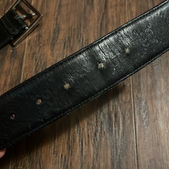 Gucci Embossed Logo Belt - Picture 6 of 6